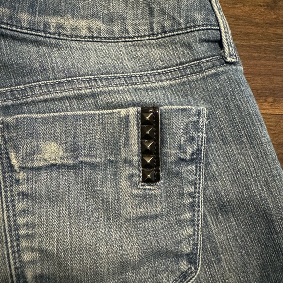 Black Orchid women’s jeans shorts (size 27) - Picture 4 of 5